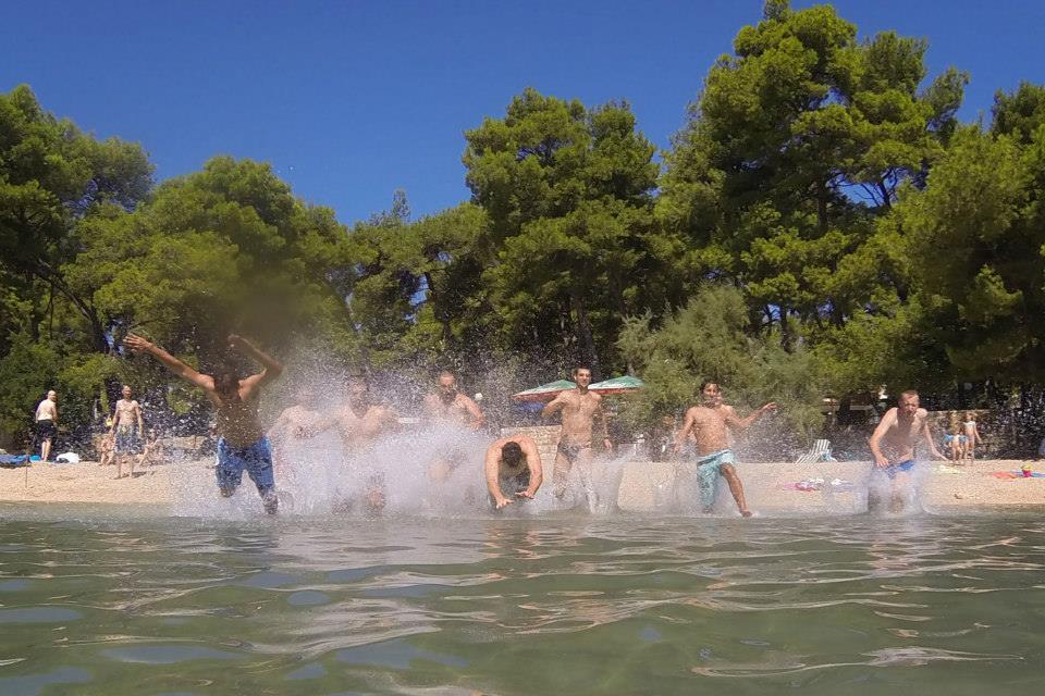 1185922_514063372016620_46112408_n